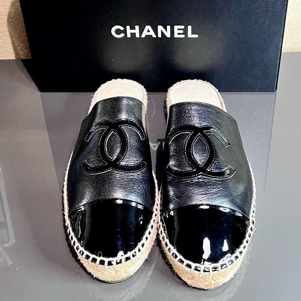 CHANEL Black Patent CC Backless Double Sole Espadrille Slide Mule Flat 41